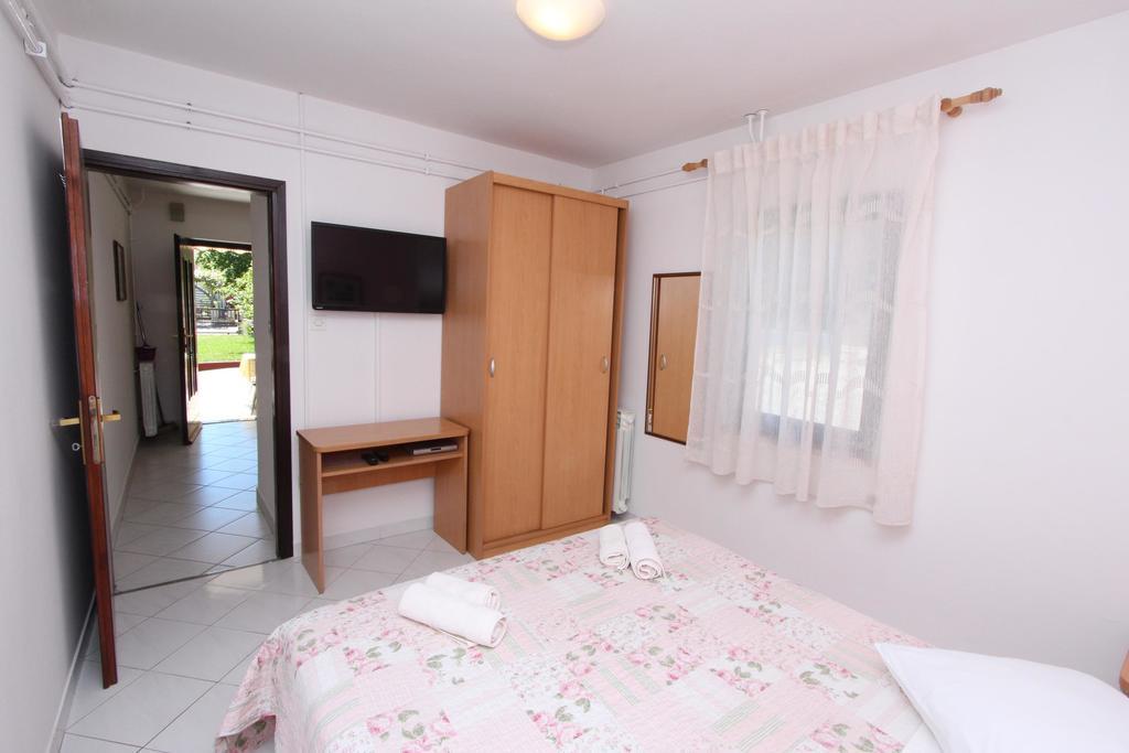 Apartments Pataj 로비니 외부 사진