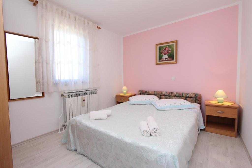 Apartments Pataj 로비니 외부 사진