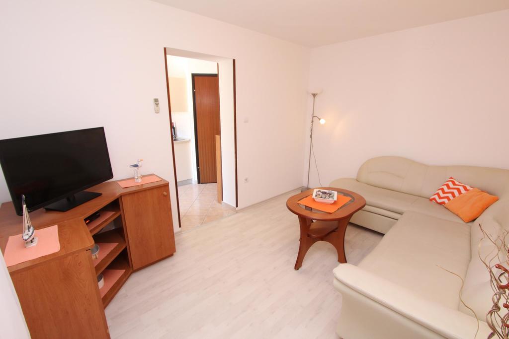Apartments Pataj 로비니 외부 사진